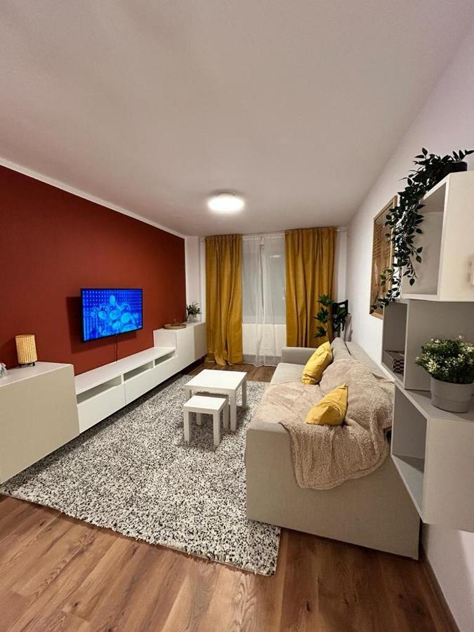 Meba Apartments Brasov Luaran gambar