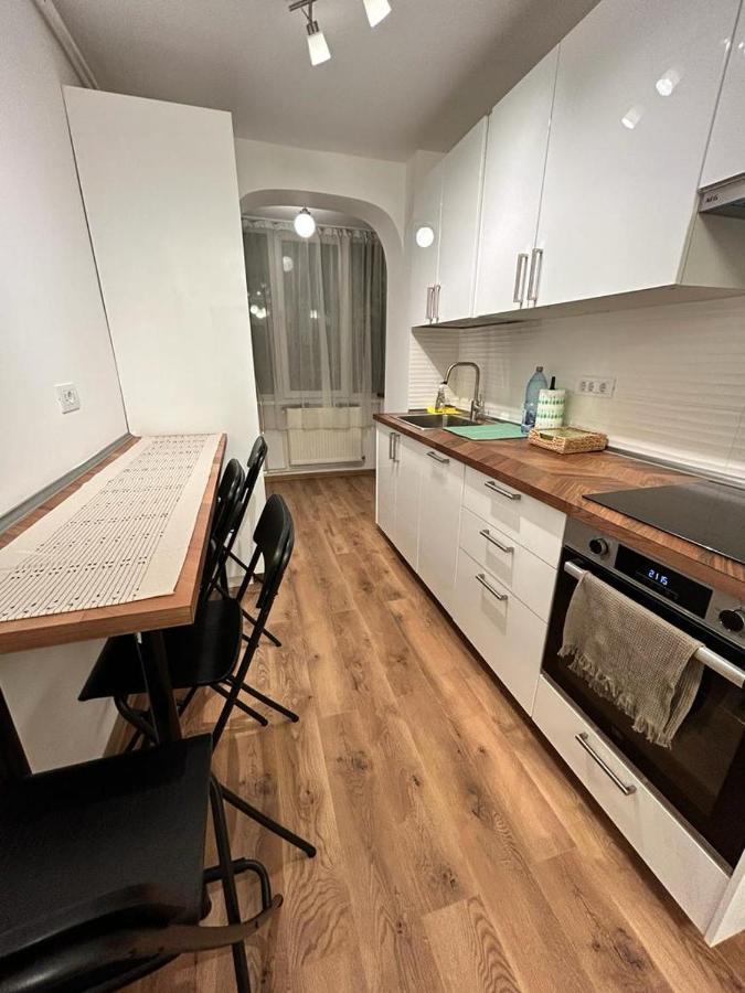 Meba Apartments Brasov Luaran gambar