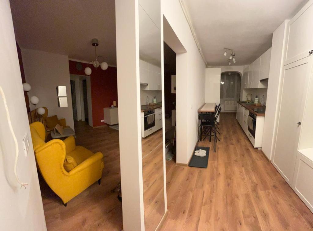 Meba Apartments Brasov Luaran gambar